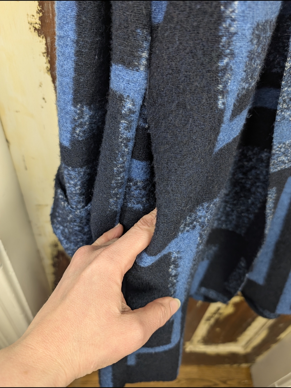Vintage ZOE Abstract Knit Cardigan Medium Blue Made In Canada Lagenlook Artsy - Picture 7 of 9